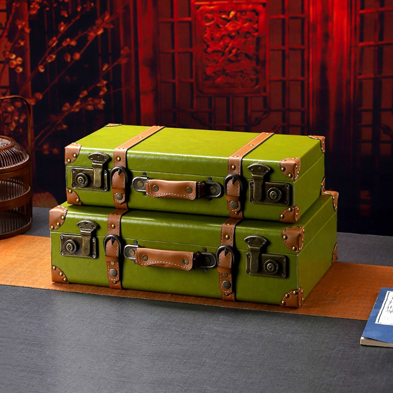 Handcrafted Leather Trunk Practical Carrying Case Decorative Clothes Storage Suitcase Photography Props Case