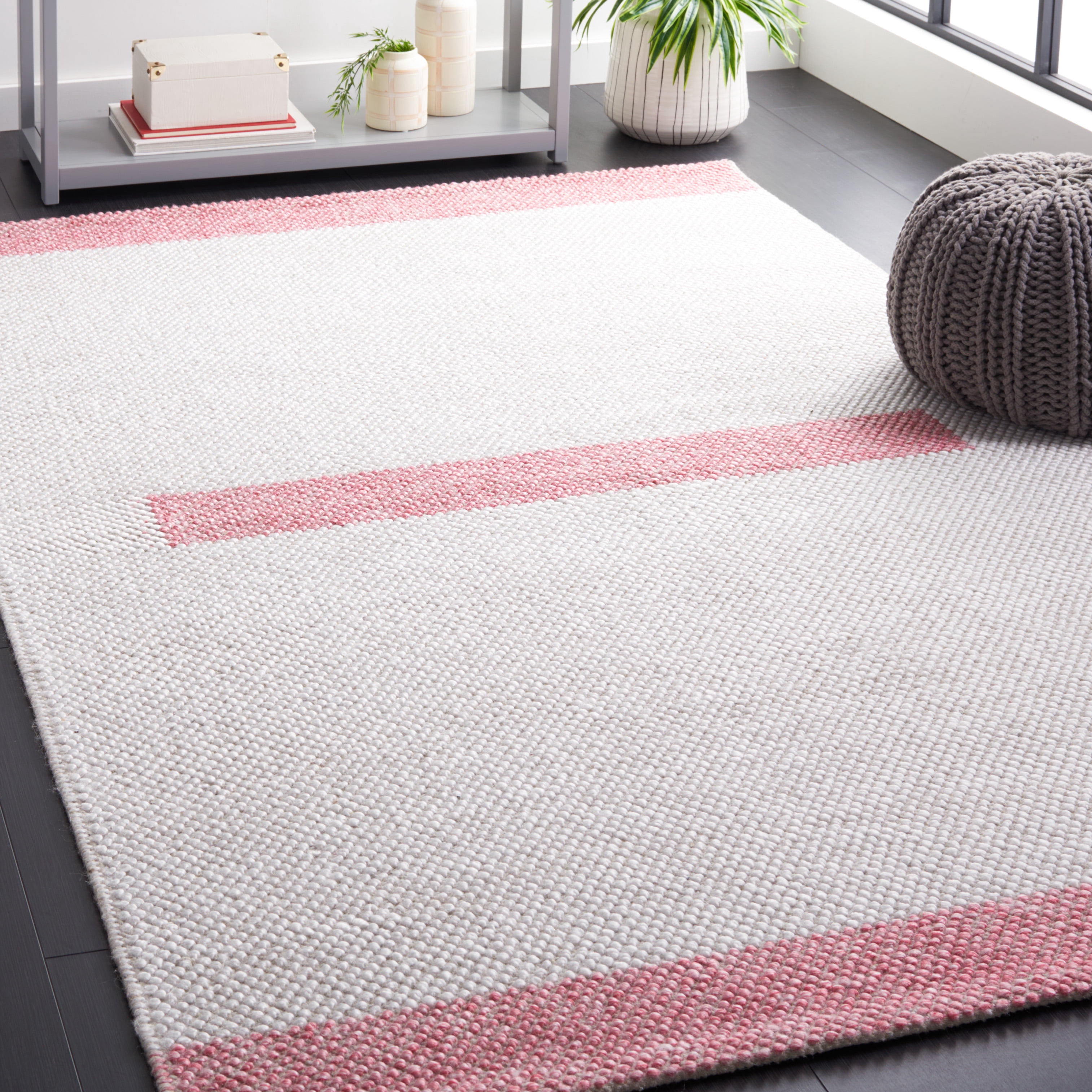 SAFAVIEH Natura Marina Striped Wool Area Rug, Ivory/Pink, 4' x 6'