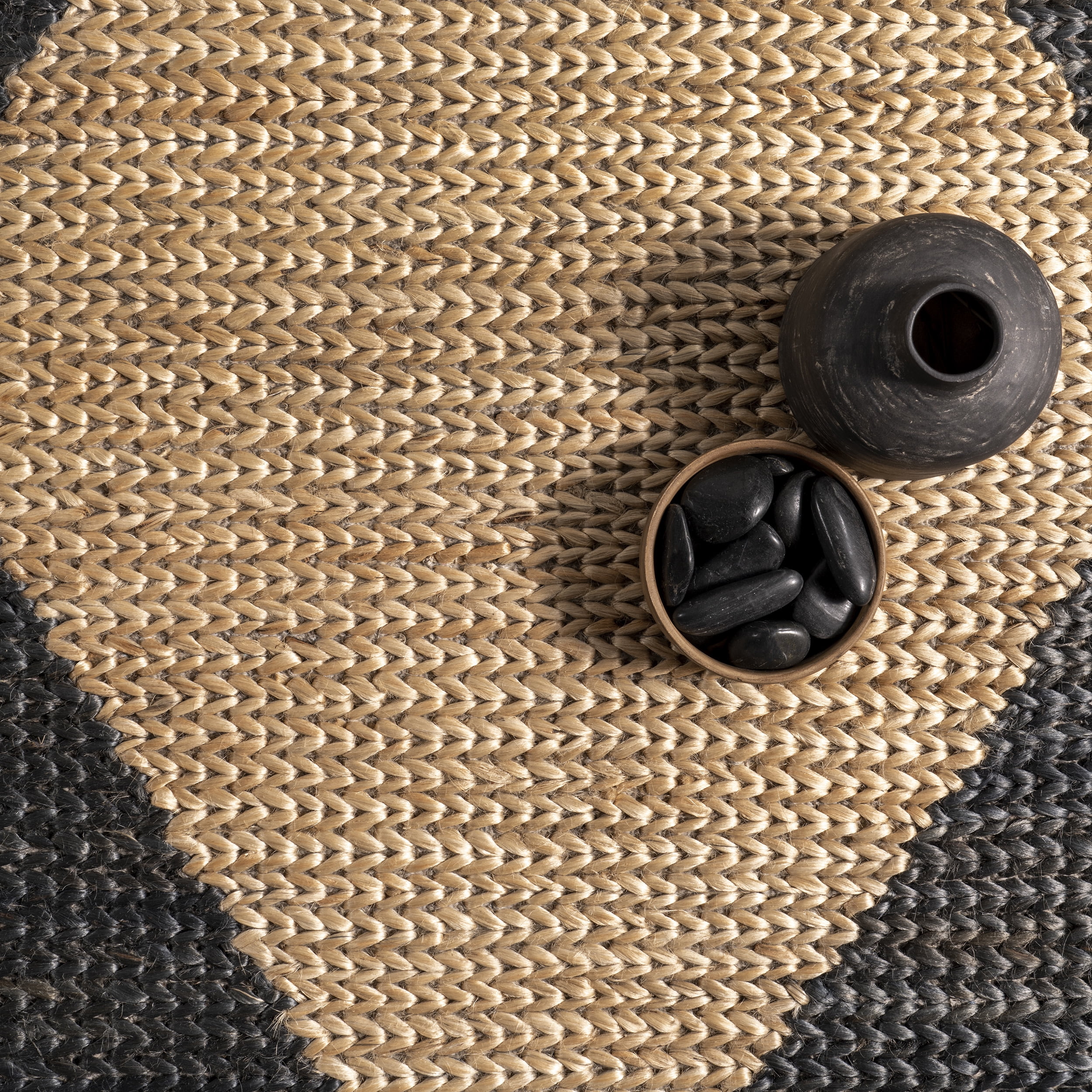 nuLOOM Linnie Bold Diamond Jute Area Rug, 5' x 8', Charcoal