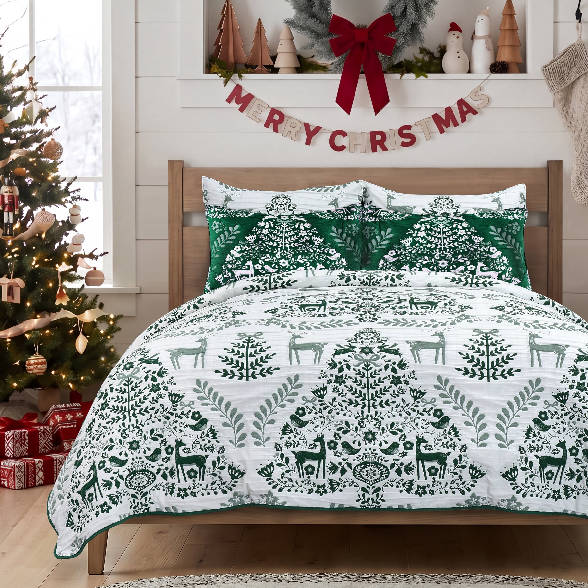 Greenland Home Noella Green Holiday Reversible Coverlet Set, 2-Piece Twin, for Adults