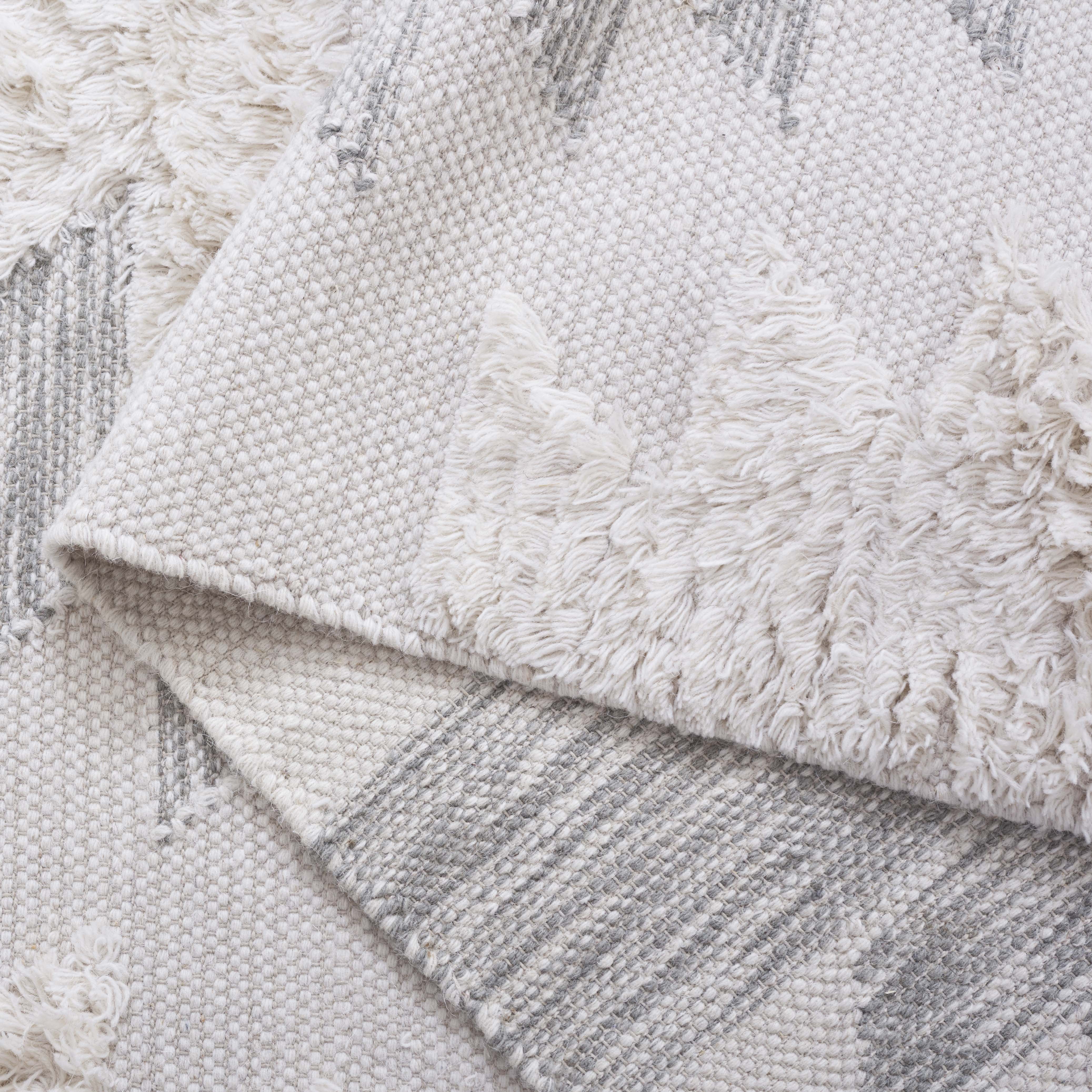 SAFAVIEH Kenya Lennard Geometric Area Rug, Grey/Ivory, 9' x 12'