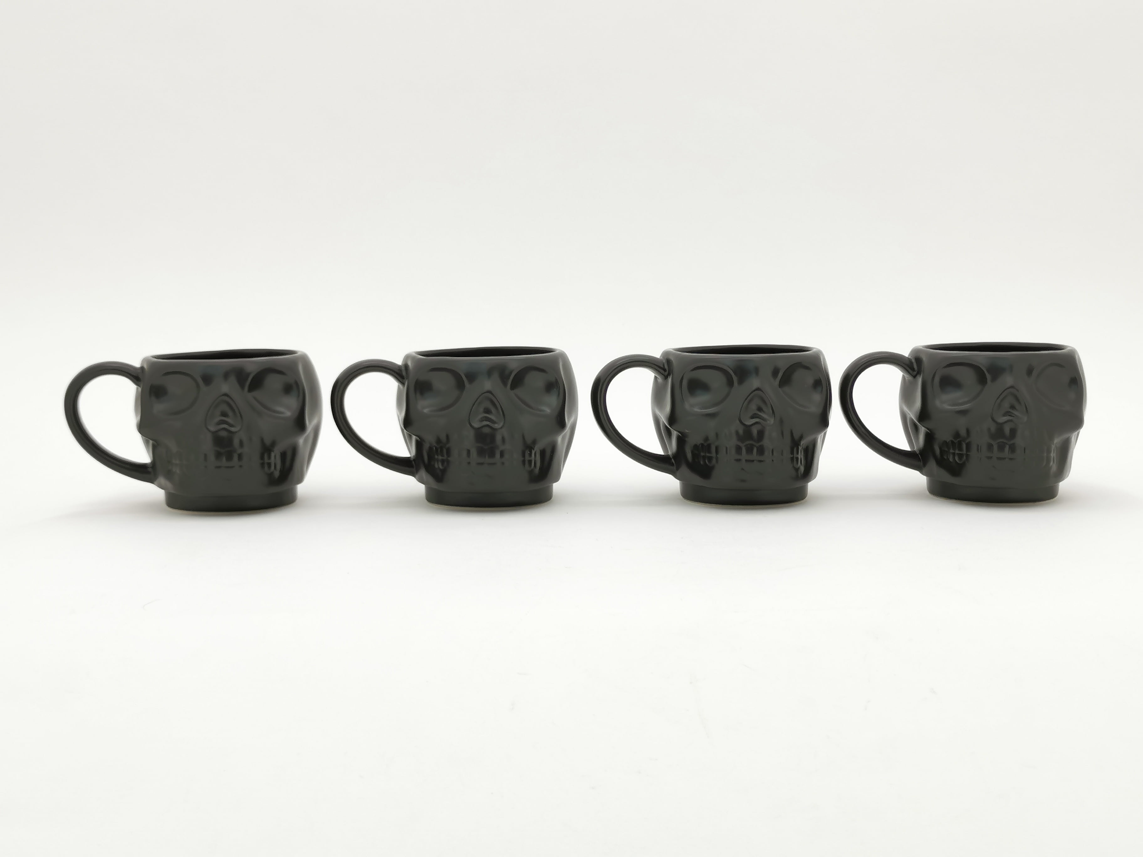 Creature Cups SKULL Ceramic Cup (11 Ounce, Black