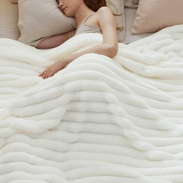 Manta Bedsure, forro polar de franela, tamaño queen, 230 x 230 cm, color blanco
