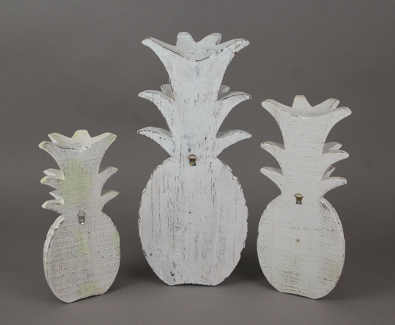 Chesapeake Bay Ltd White Pineapple Carved Wood Wall Sculptures Hanging Décor  (Set of 3)