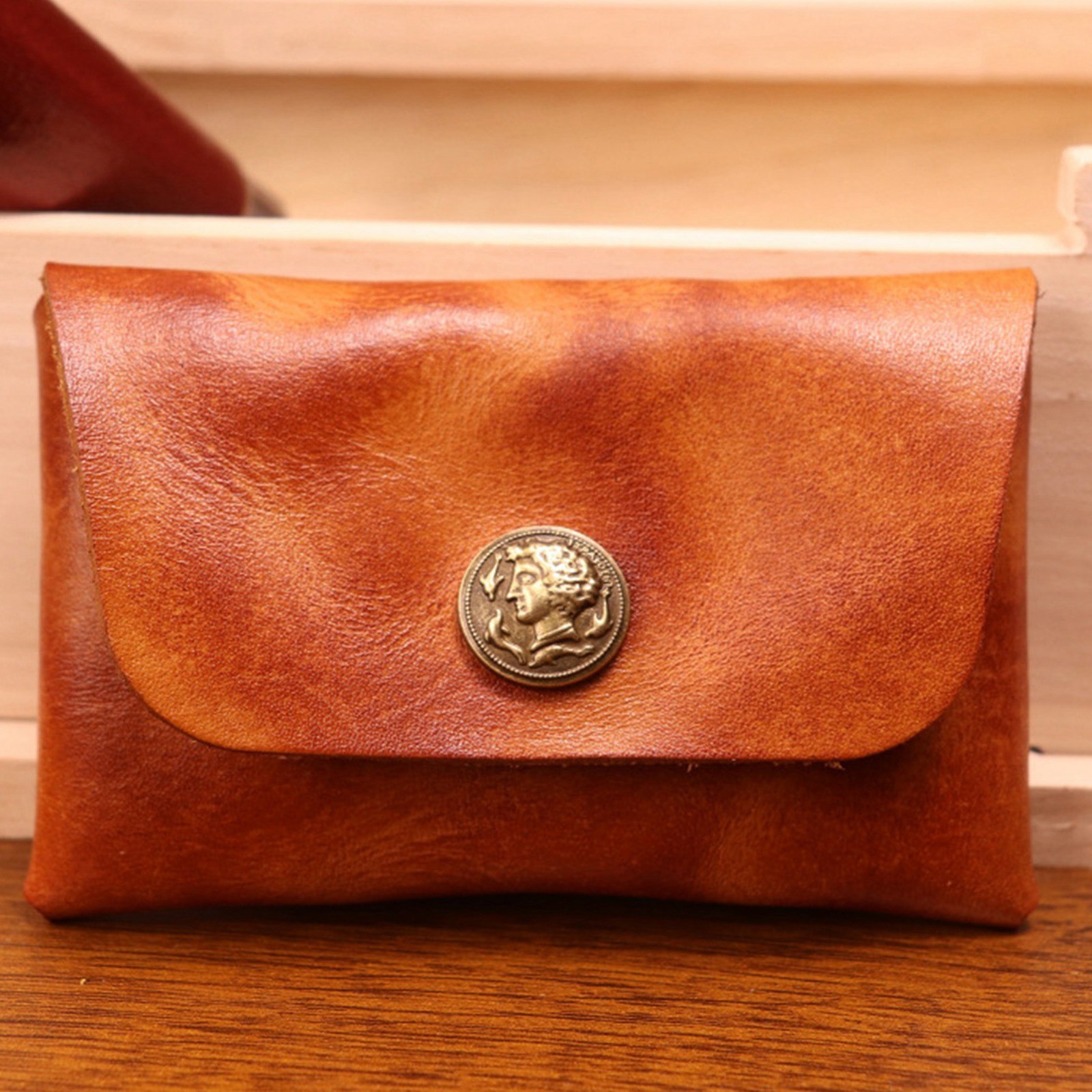 WIFKLSIIPG Handmade Retro Small Card Holder for Men and