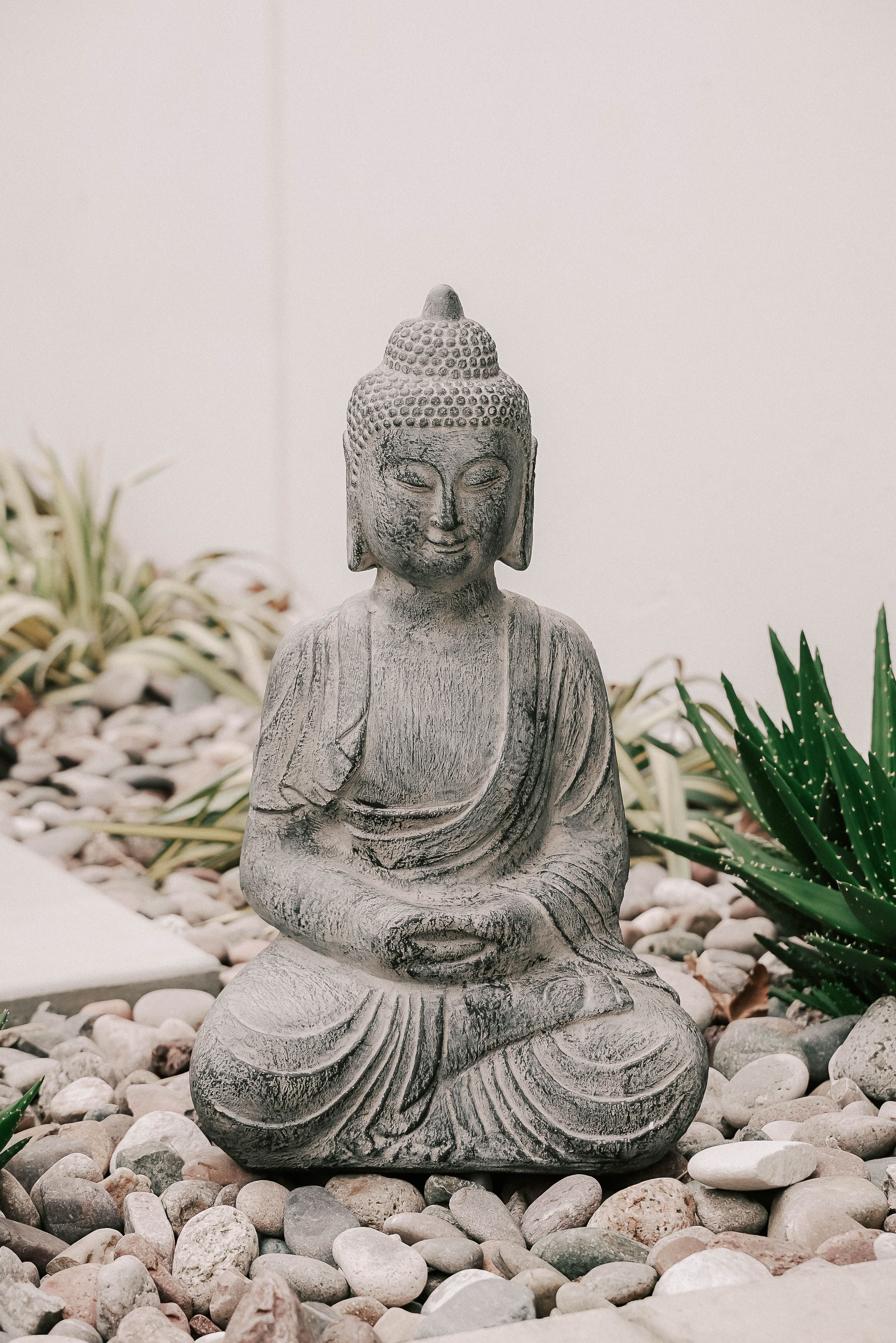 XBrand Indoor Outdoor Polyresin Meditating Sitting Buddha Zen Statue
