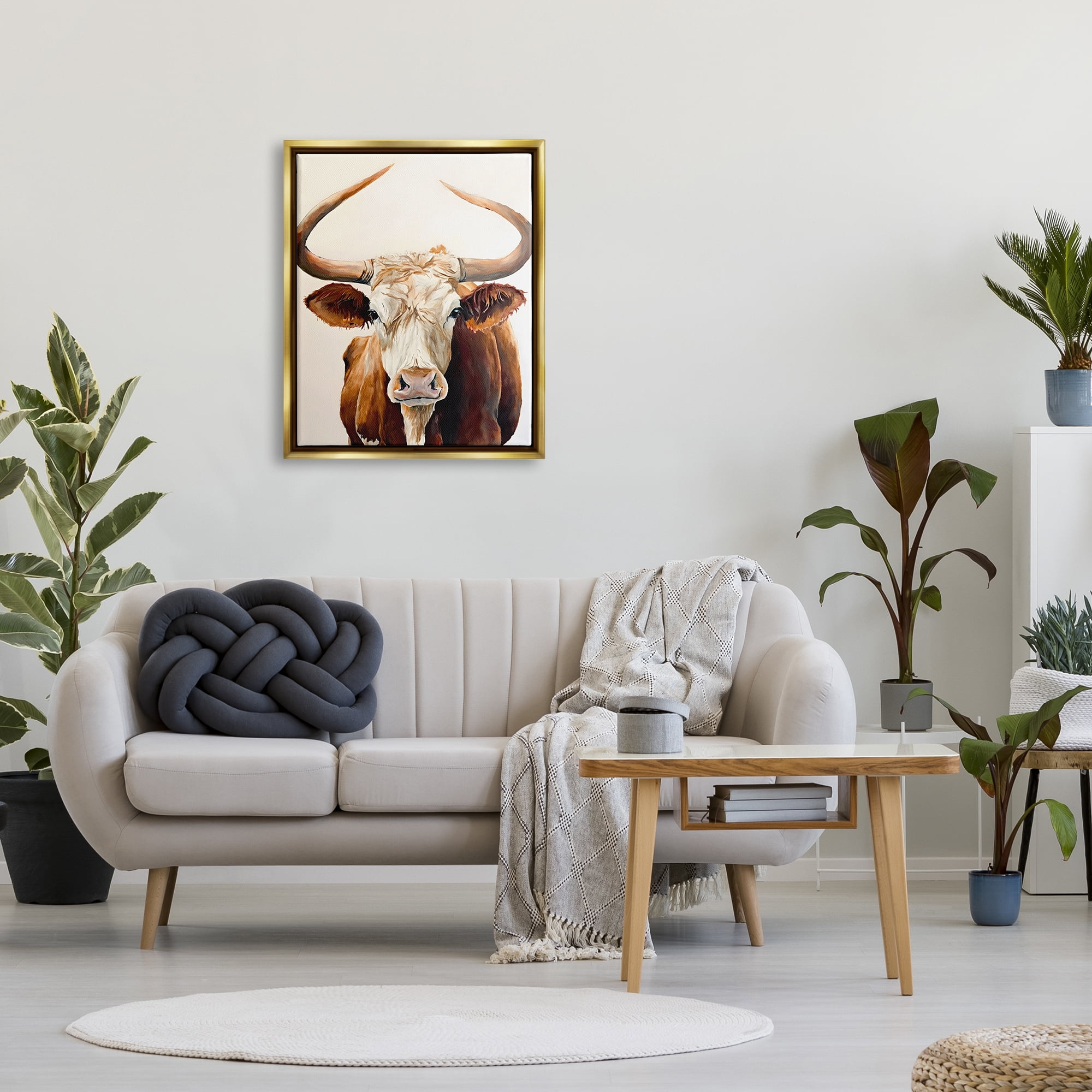 Stupell Industries Longhorn with Curved Horns Animals & Insects Painting Gold Floater Framed Canvas Art Print Wall Art, 25 x 31