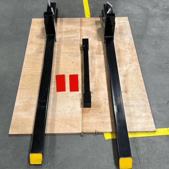 Restored Nilight 60" 4000lbs Clamp on Pallet Forks Heavy Duty with Adjustable Stabilizer Bar Refurbished