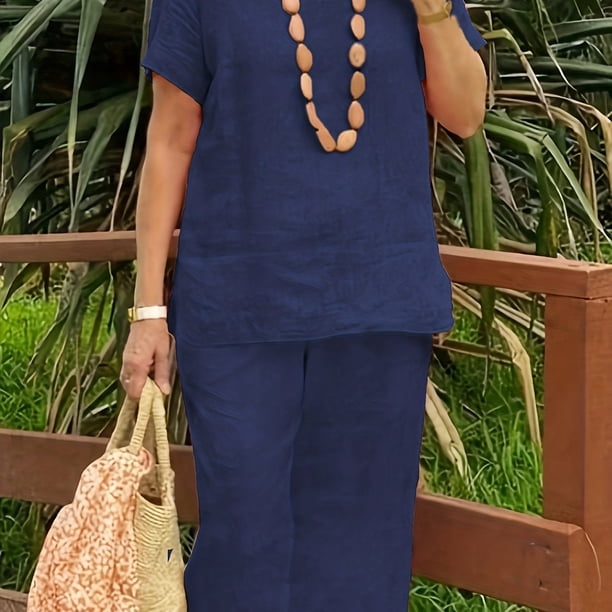 Conjunto De Dos Piezas De Talla Grande Para Outfits Casuales, Conjunto De Dos Piezas De Blusa De Manga Corta Sólida Con Cuello En V Y Pantalones Anchos De Pierna Ancha Para Mujeres De Talla Grande