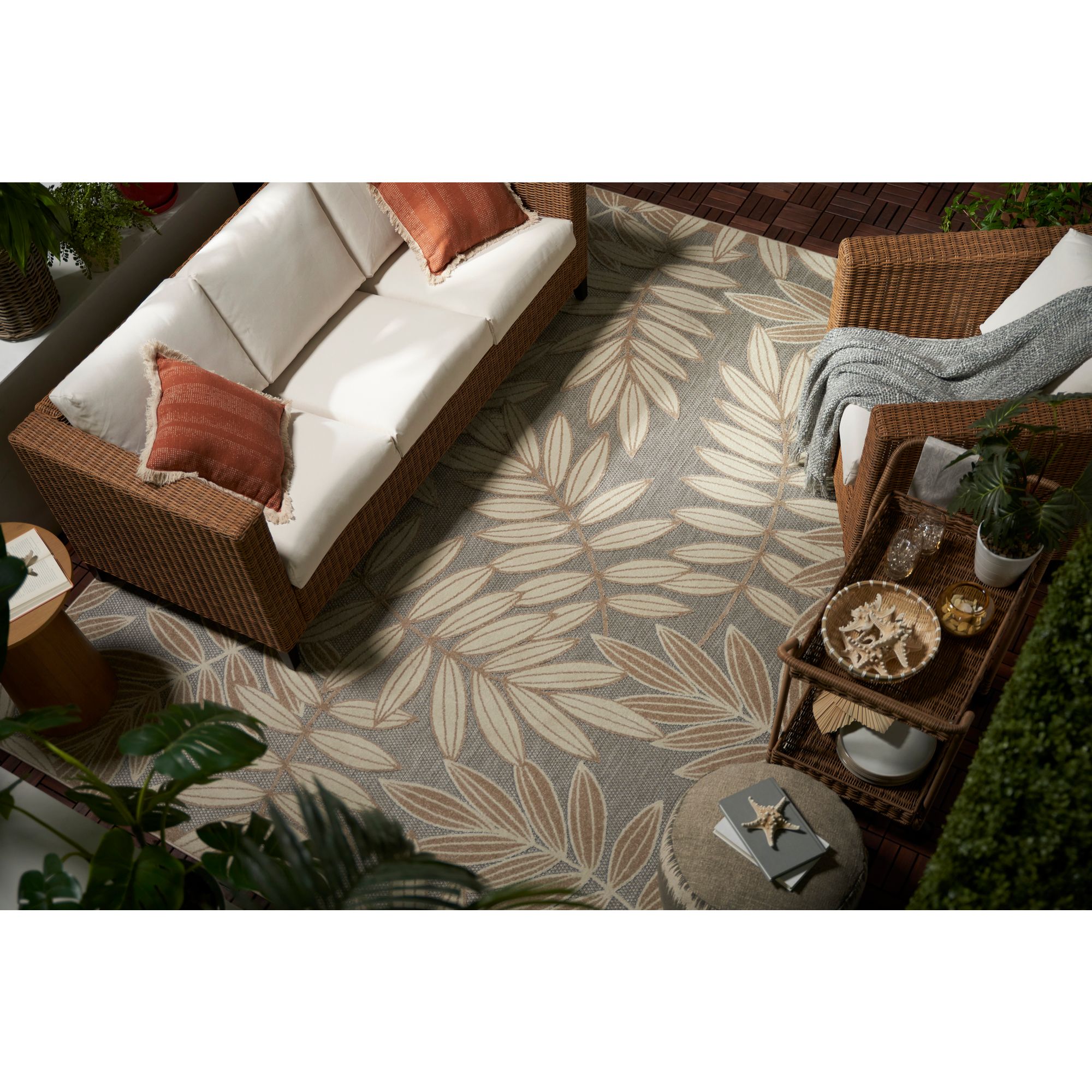 Nourison Aloha 7'x10' Indoor/Outdoor Area Rug photo 7