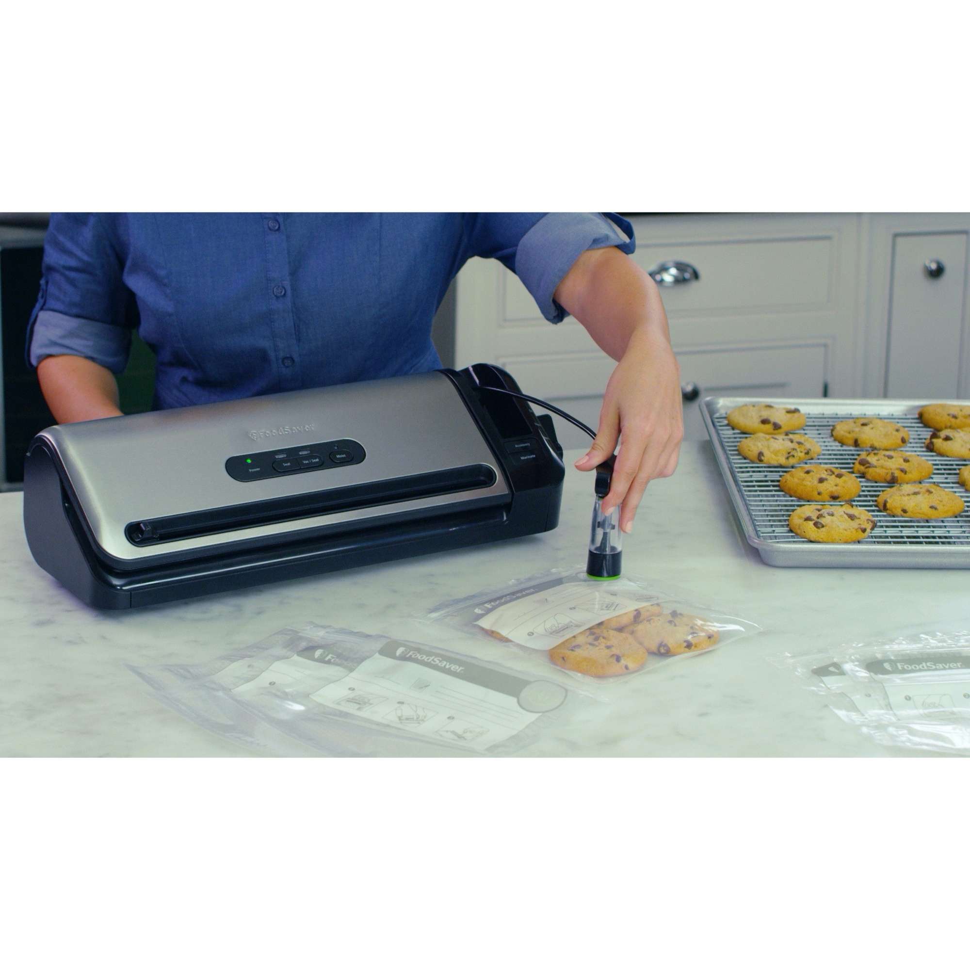 FoodSaver FreshSaver 1 Gallon Zipper Bags, 12 Pack photo 5