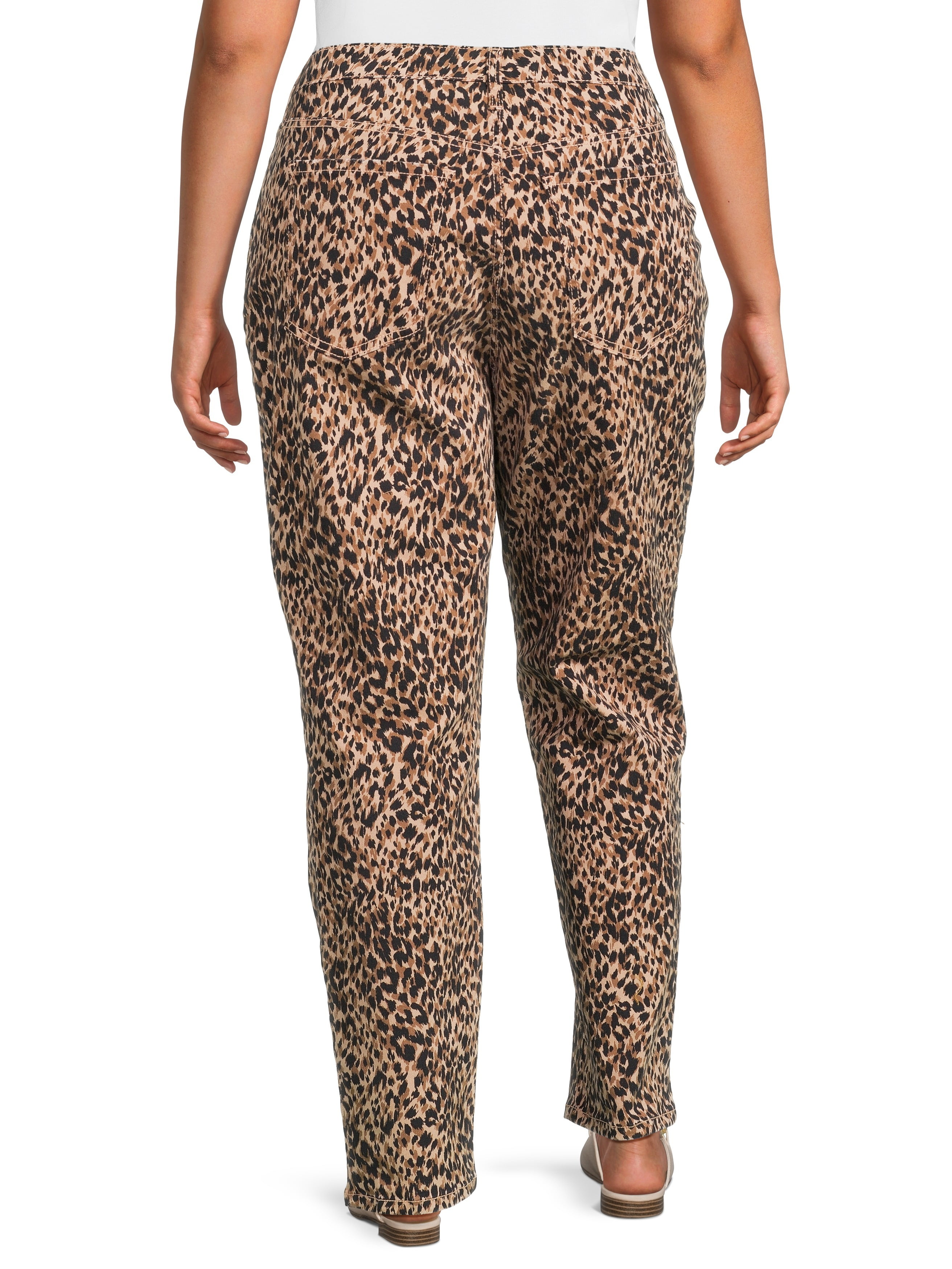 Terra & Sky Women's Plus Size Core Straight Leg Jeans, Available in Regular and Petite