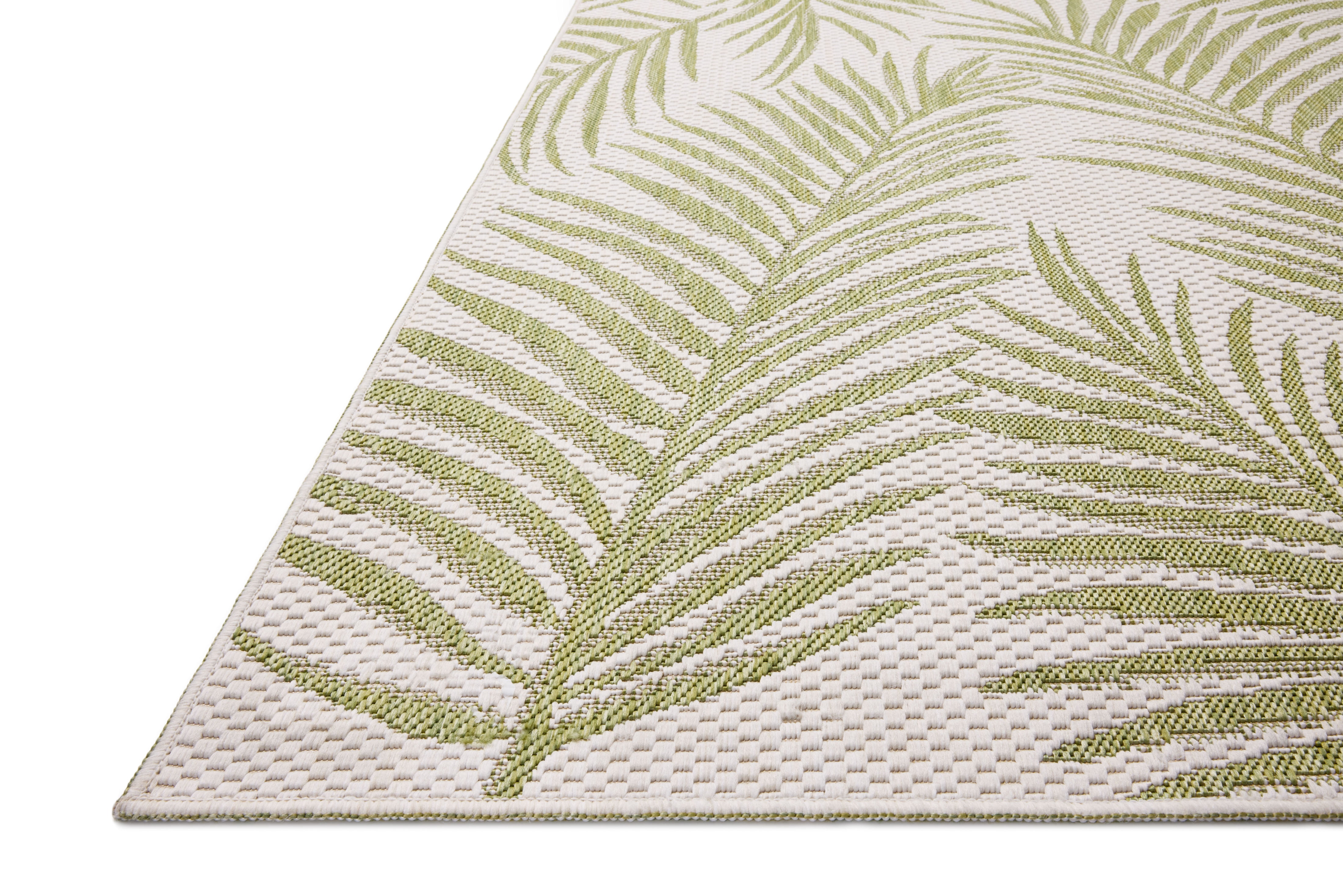 Indoor Outdoor Rug 4x6, Reversible, Loloi Easton Ivory / Green (4' x 6')