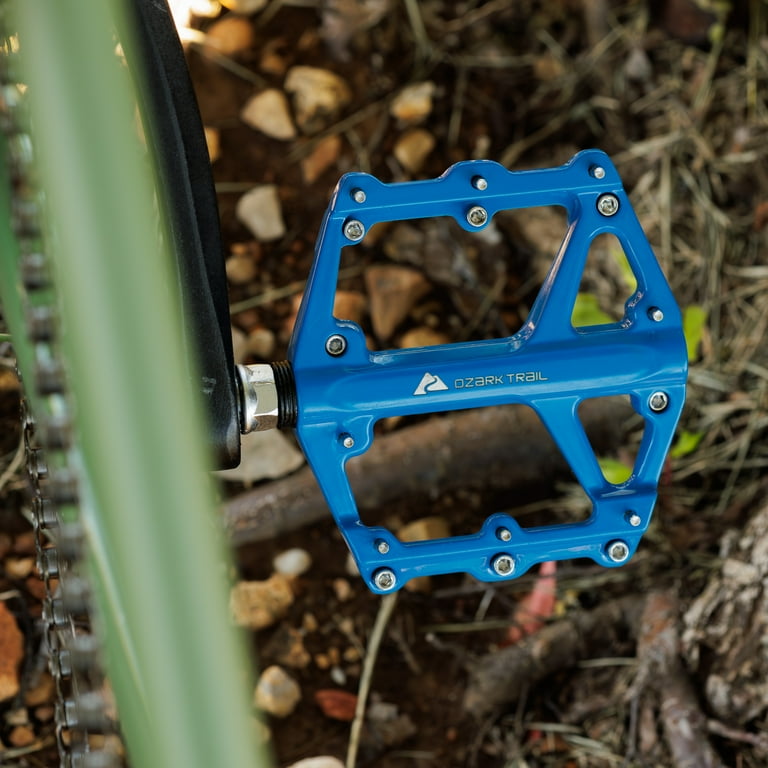 Blue mountain bike pedals hotsell
