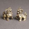 thumbnail image 2 of ColoMX 2 piezas Figuras de león de latón vintage figuras de león de latón estatuas de león realista dorado, 2 of 8