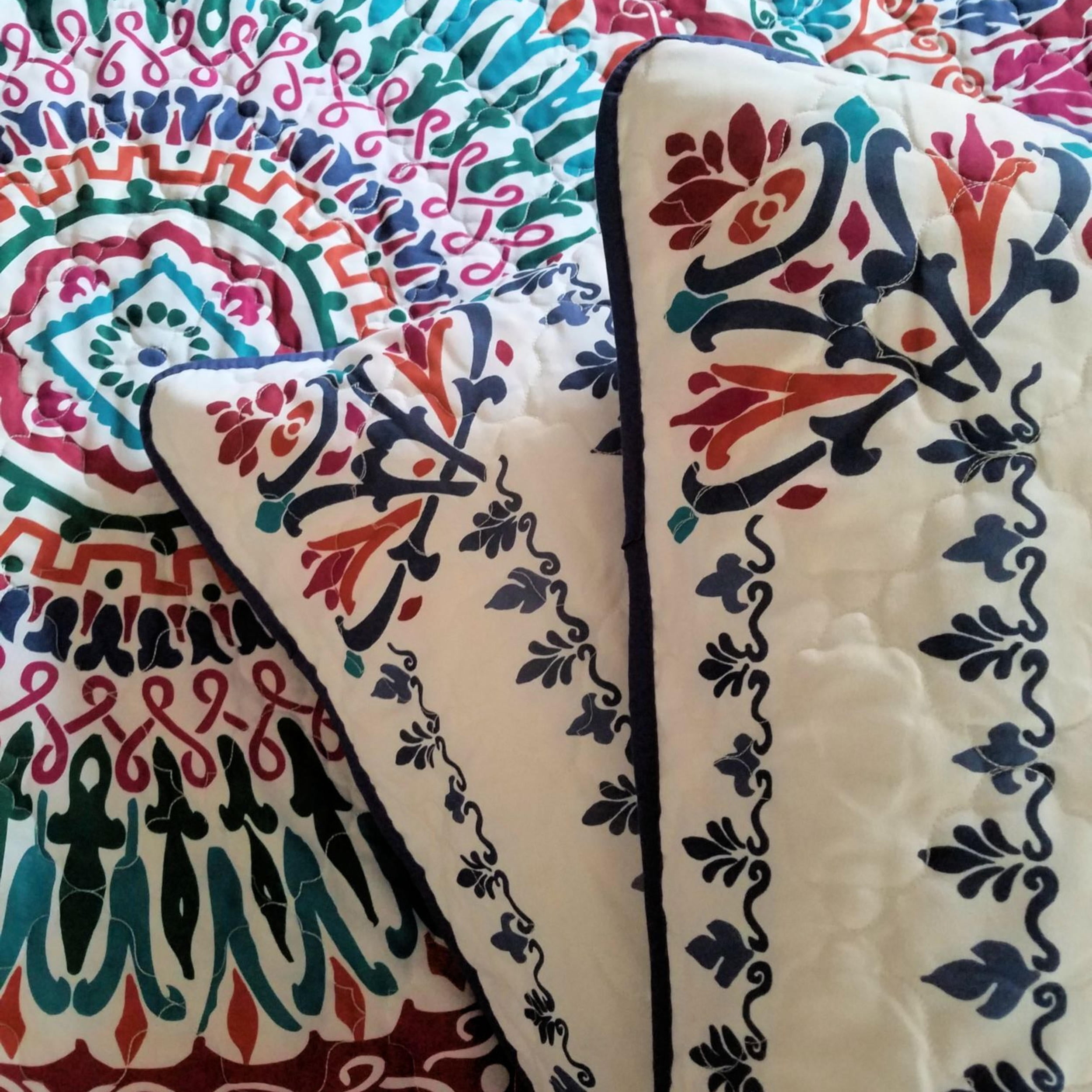 azalea skye henna medallion quilt set