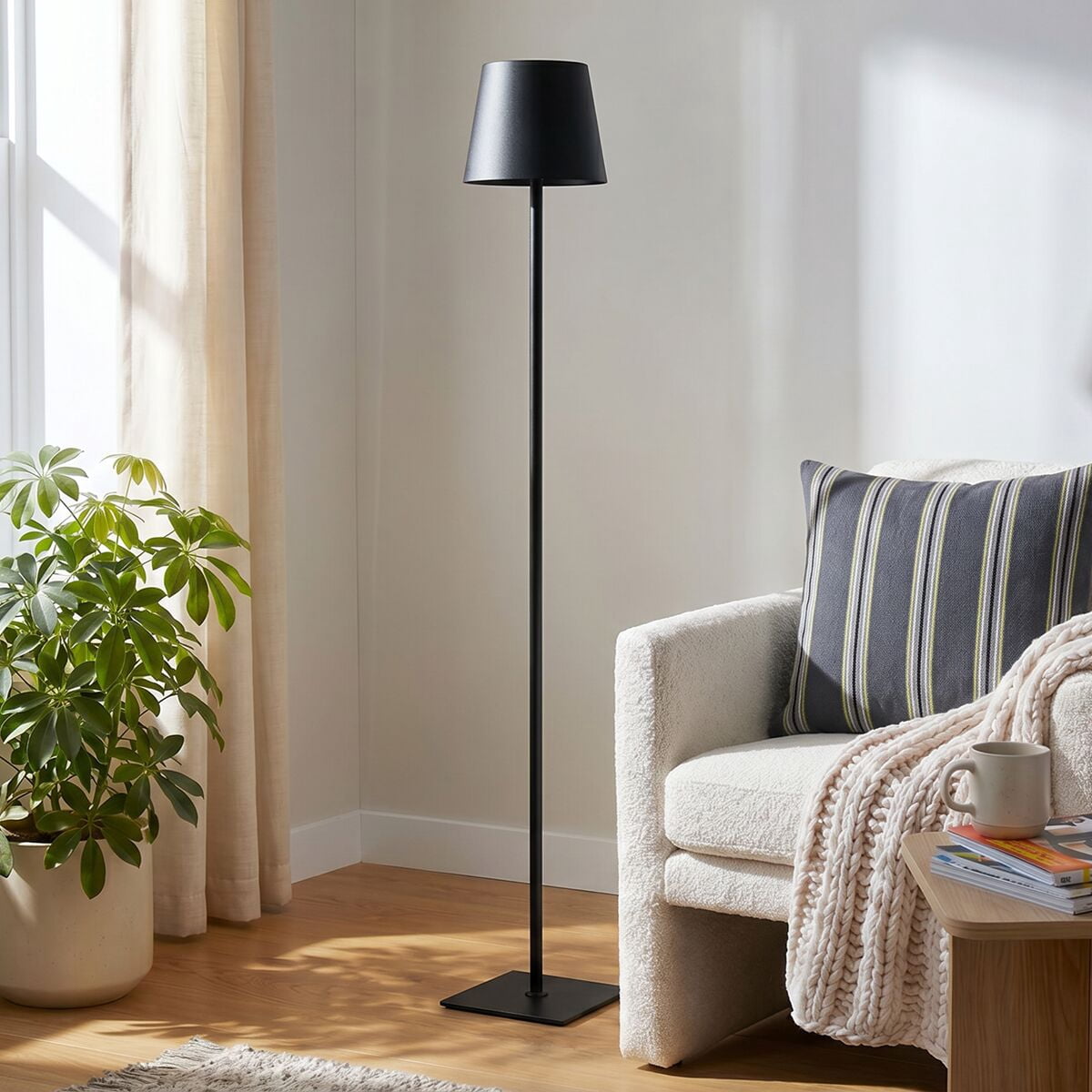 Mainstays 60" LED Rechargeable Metal Floor Lamp, Black