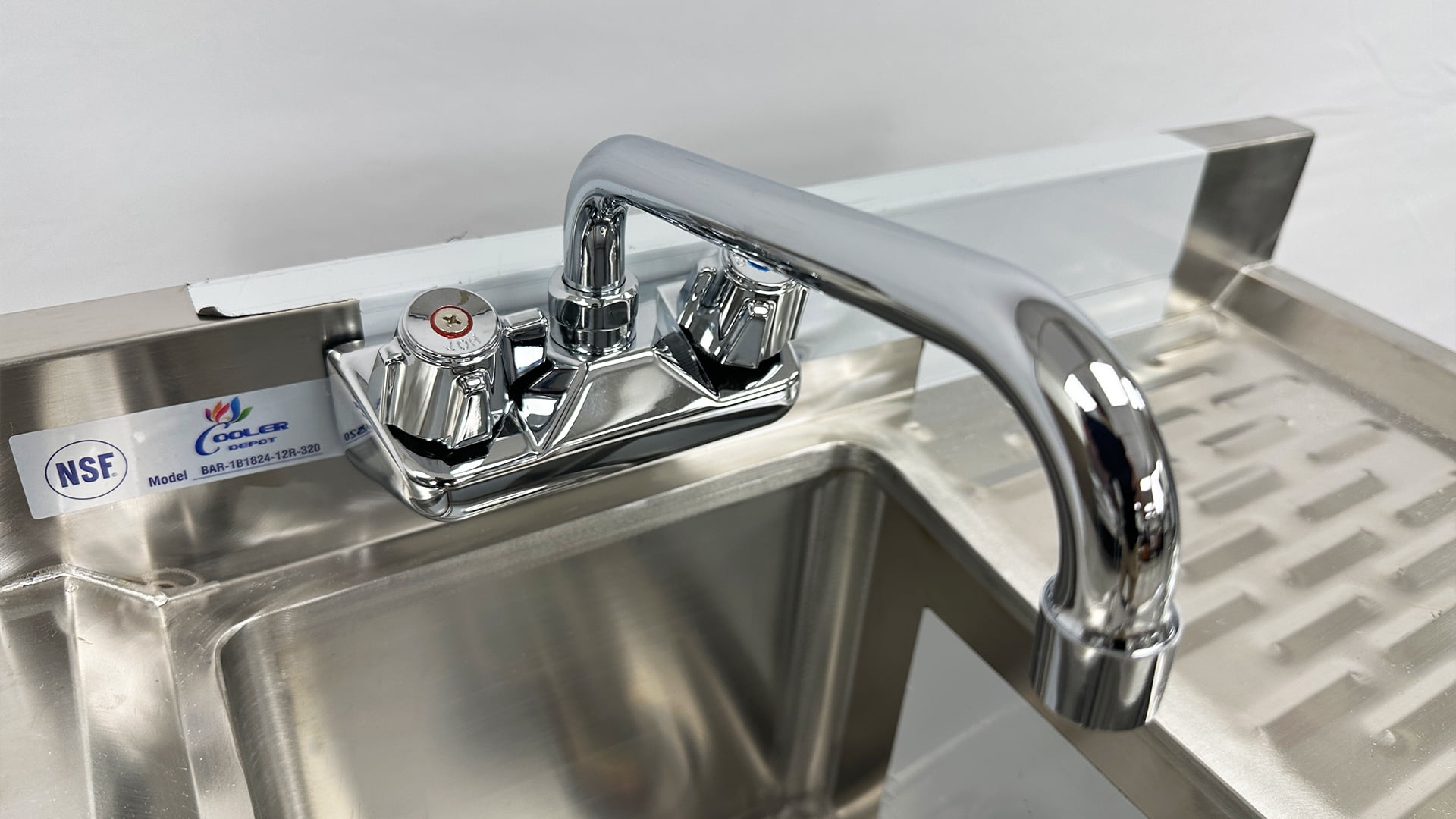 NSF Utility Sink,24''x23''x33'' Free Standing Kitchen Sink, Compartment Bar Sink with Faucet
