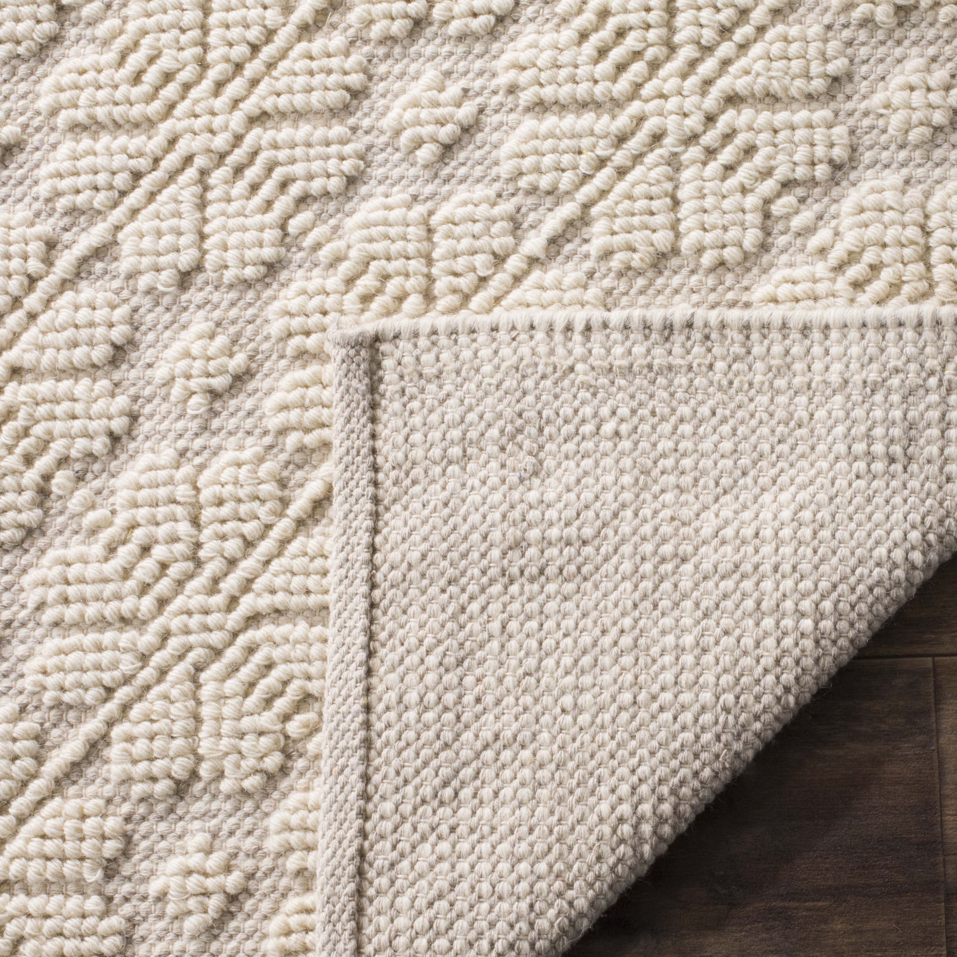 SAFAVIEH Vermont Martha Geometric Area Rug, Ivory, 6' x 6' Square