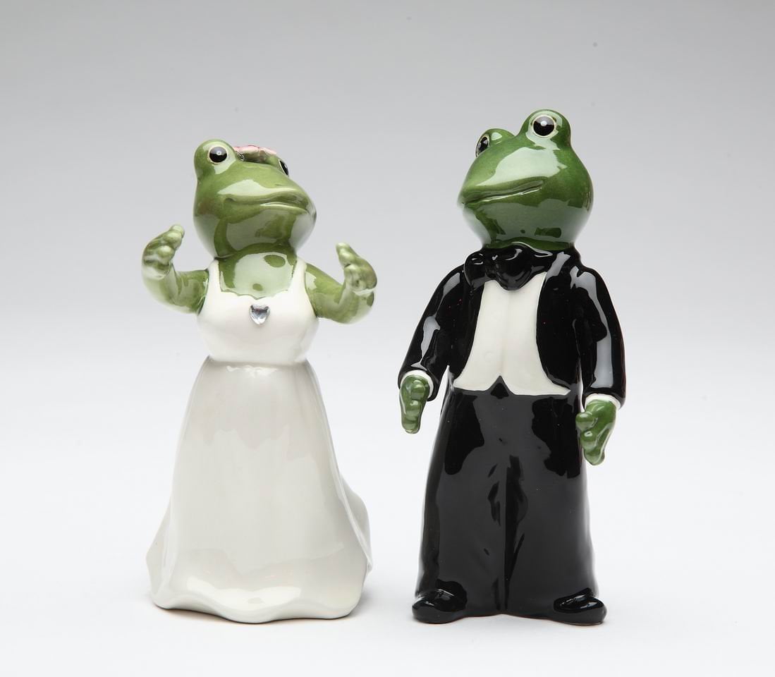NEW Appletree Design Wedding Couple Frog Figurine  12-Inch Tall 