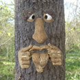 thumbnail image 5 of Tree Hugger Cow Garden Peeker-Polyresin Escultura de árbol al aire libre - Decoración de jardín caprichosa, 5 of 5