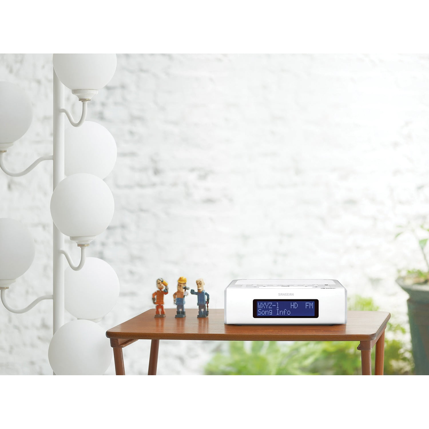Sangean Portable AM/FM Radio, White, HDR-15