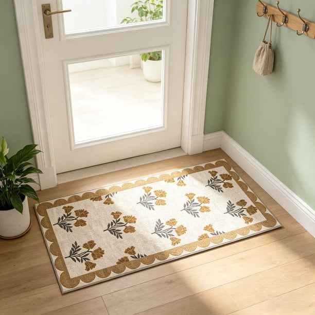 Rourlinge Elegant Floral Entryway Doormat with Scalloped Border