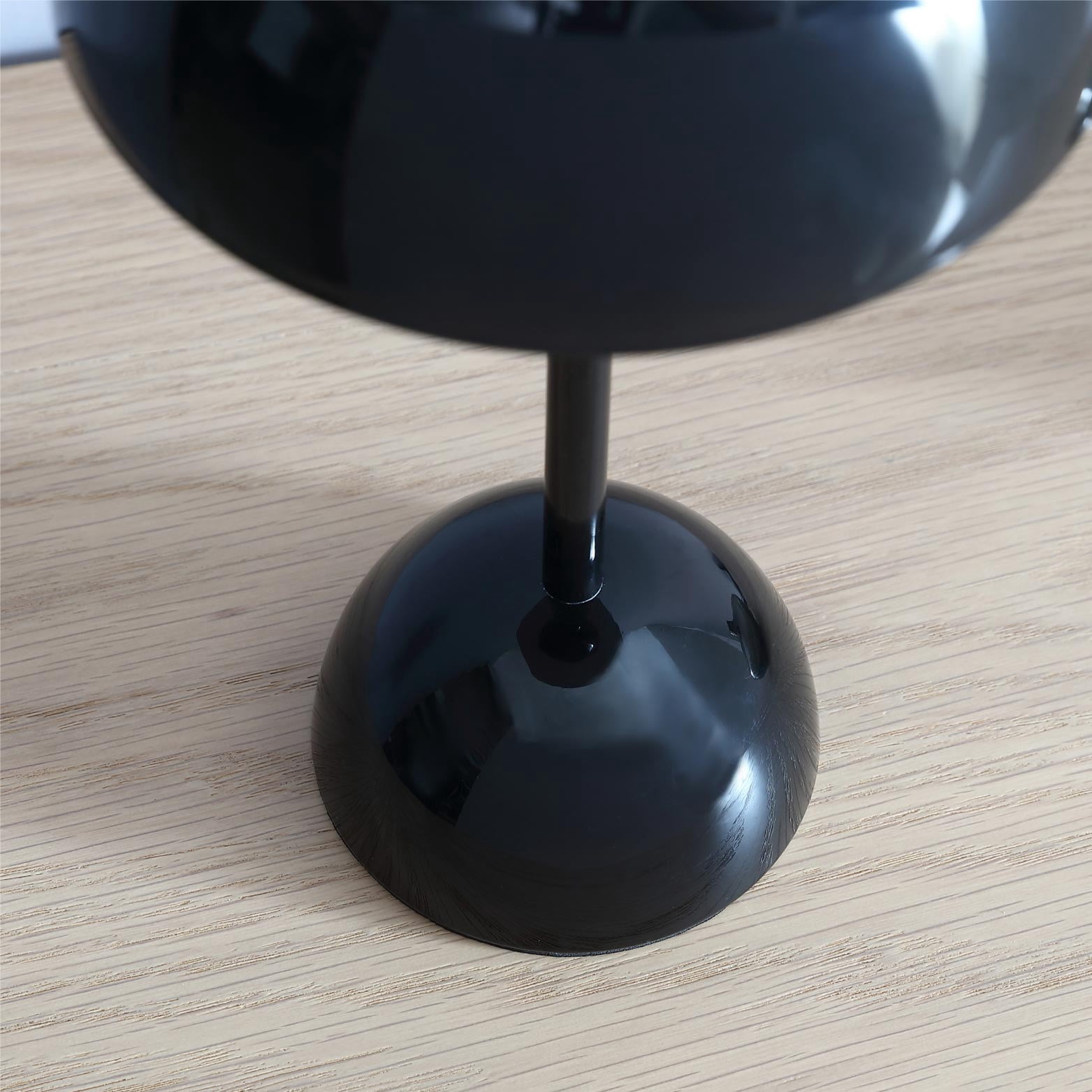 Mainstays Rechargeable 12" Black LED flowerpot Portable Metal Table Lamp, Cordless Dimmable Desk Lamp
