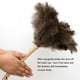 thumbnail image 4 of Plumero de plumas de avestruz THARAHT, 41 cm, con mango de madera natural esponjosa, 4 of 7