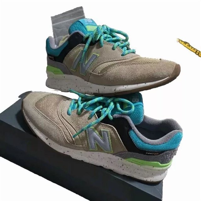New Balance Mens Size 8.5 MINT 997H Tidepool CM997HJO B Shoes Sneaker + Laces