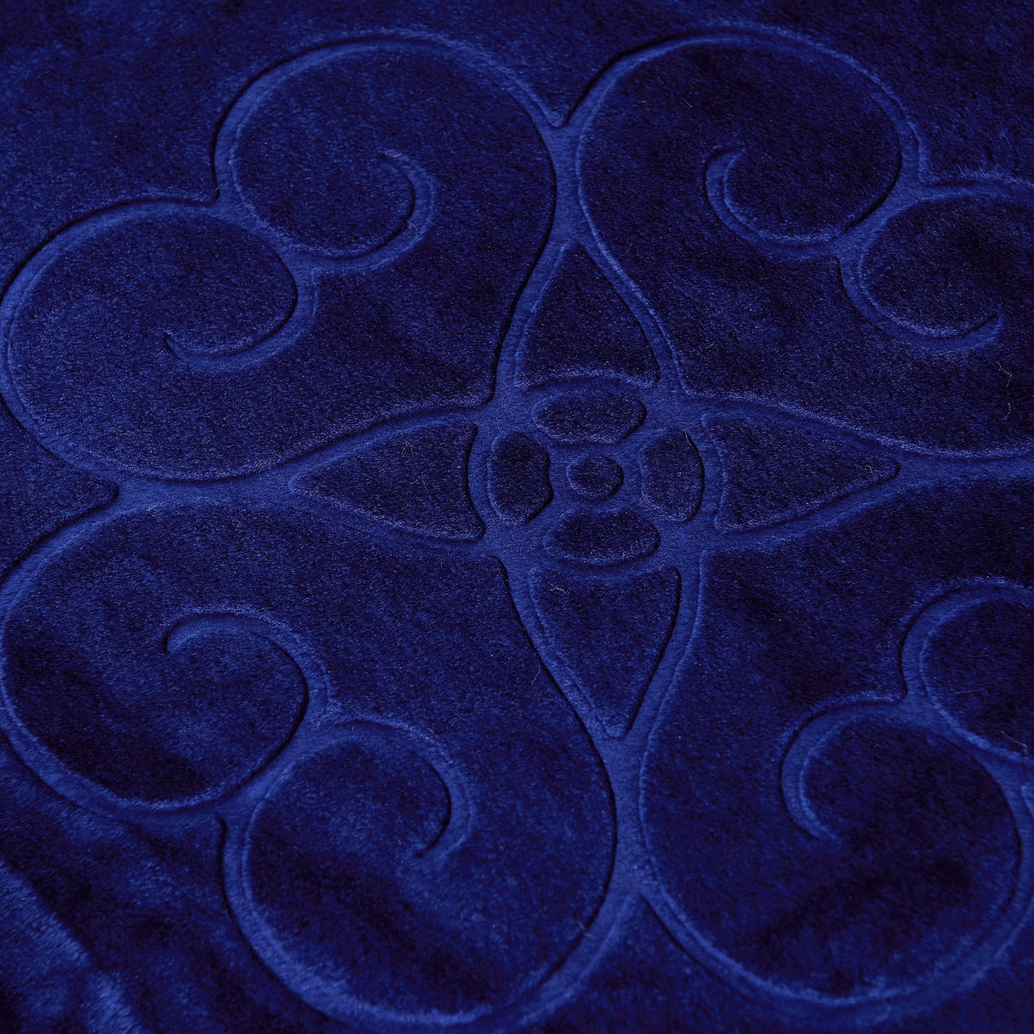 NC Plush Fleece Blanket For Bed,Lightweight Soft Embossed Navy Floral Blanket,Queen 75"x91"