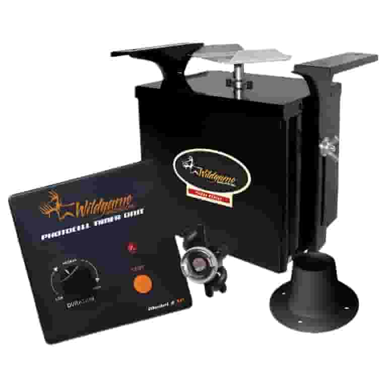 Wildgame Innovations Hanging Deer Feeder – 6V Digital Power Control Unit With LCD (TH-6VDX)