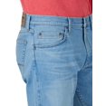 thumbnail image 3 of Wrangler Authentics - Jeans elásticos para Hombre, Deacon, 33W x 30L, 3 of 5