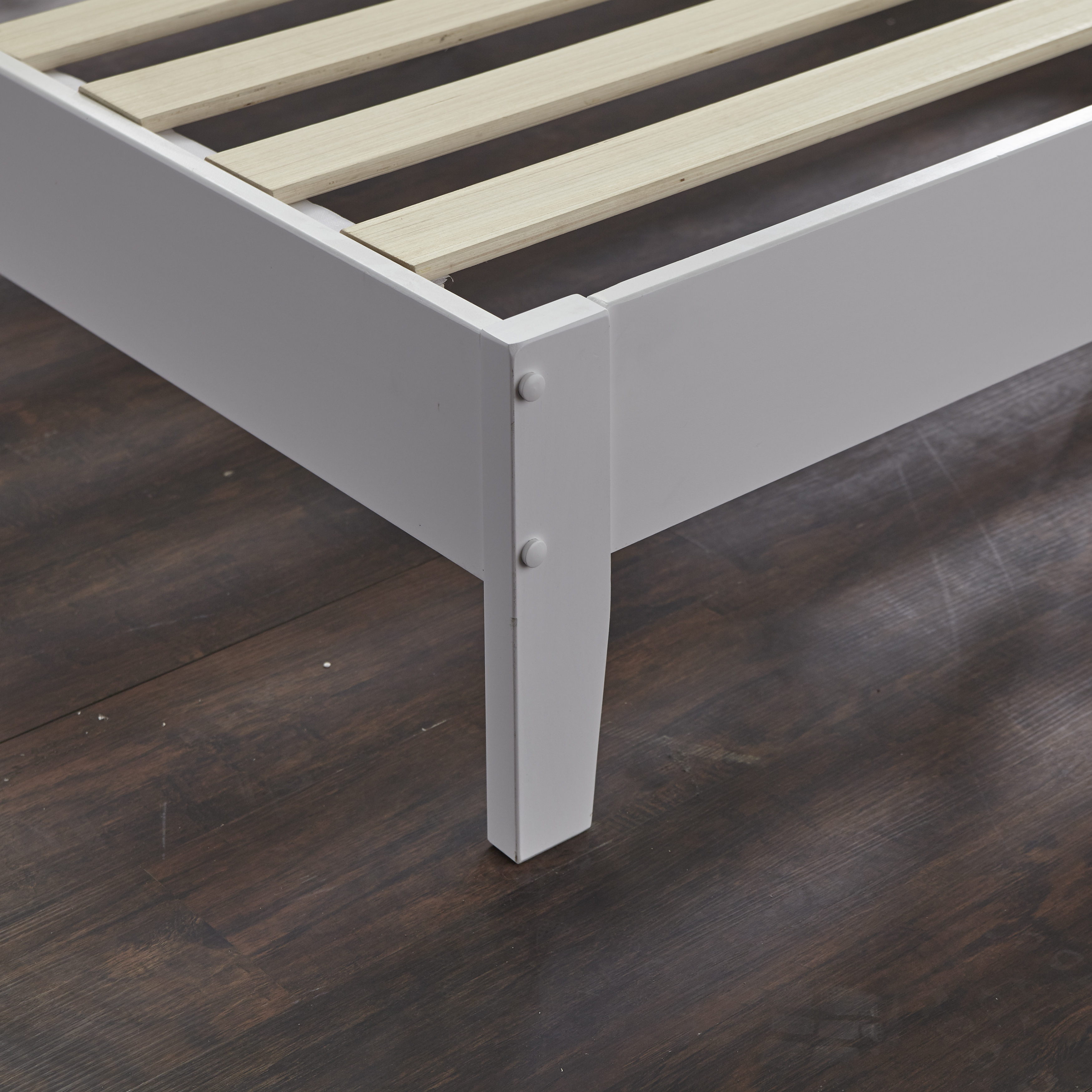Lubi PWhite Queen Wood Platform Bed