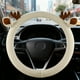 thumbnail image 5 of Funda de Volante de Invierno con Forro Polar de Oso de Peluche En Forma de D | Accesorio Interior de Felpa Suave | Funda Protectora Antideslizante para Volantes de 14-15 Pulgadas | Accesorio de Coche, 5 of 6