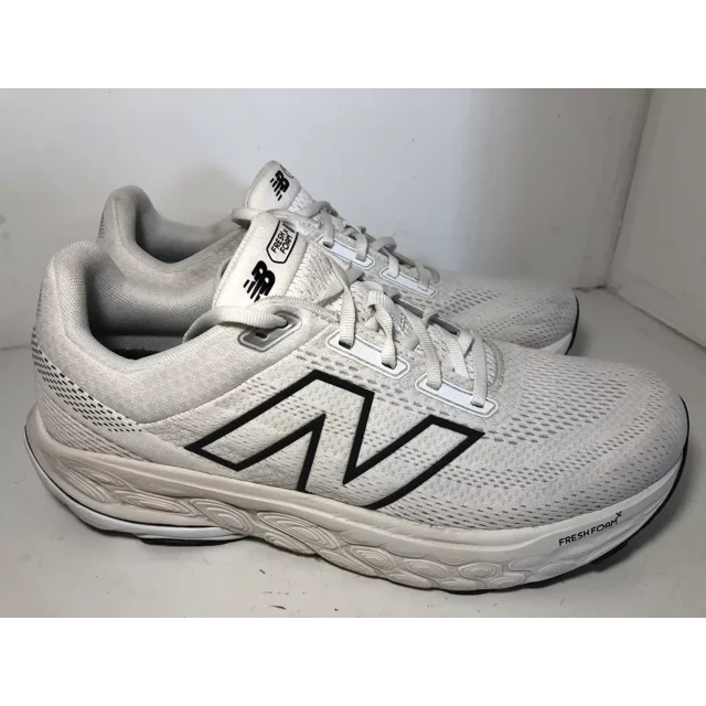 New Balance Fresh Foam X 860v14 Mens Size 11D White Black Running Shoes Sneakers