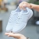 thumbnail image 4 of Zapatillas deportivas de fondo suave para niños, calzado deportivo de competición, para entrenamiento profesional, Jazz, Fitness, zapatos para baile para niños, 4 of 5