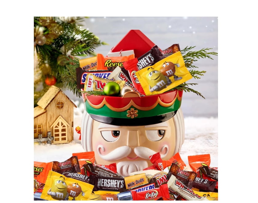 Hershey's Bulk Chocolate Candy Variety Pack, Assorted Individually Wrapped Candies, 5 lbs.