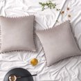 thumbnail image 2 of Paquete de 2 fundas de almohada de color rosa claro con pompones, fundas de cojín sólidas de terciopelo de partículas suaves, 18 x 18 para sofá, dormitorio, coche, 2 of 5