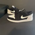thumbnail image 1 of Ni - ke Ni - ke AIR JORDAN 1 LOW SE DIAMOND AJ1 - WHITE BLACK - MEN’S 9.5, 1 of 5