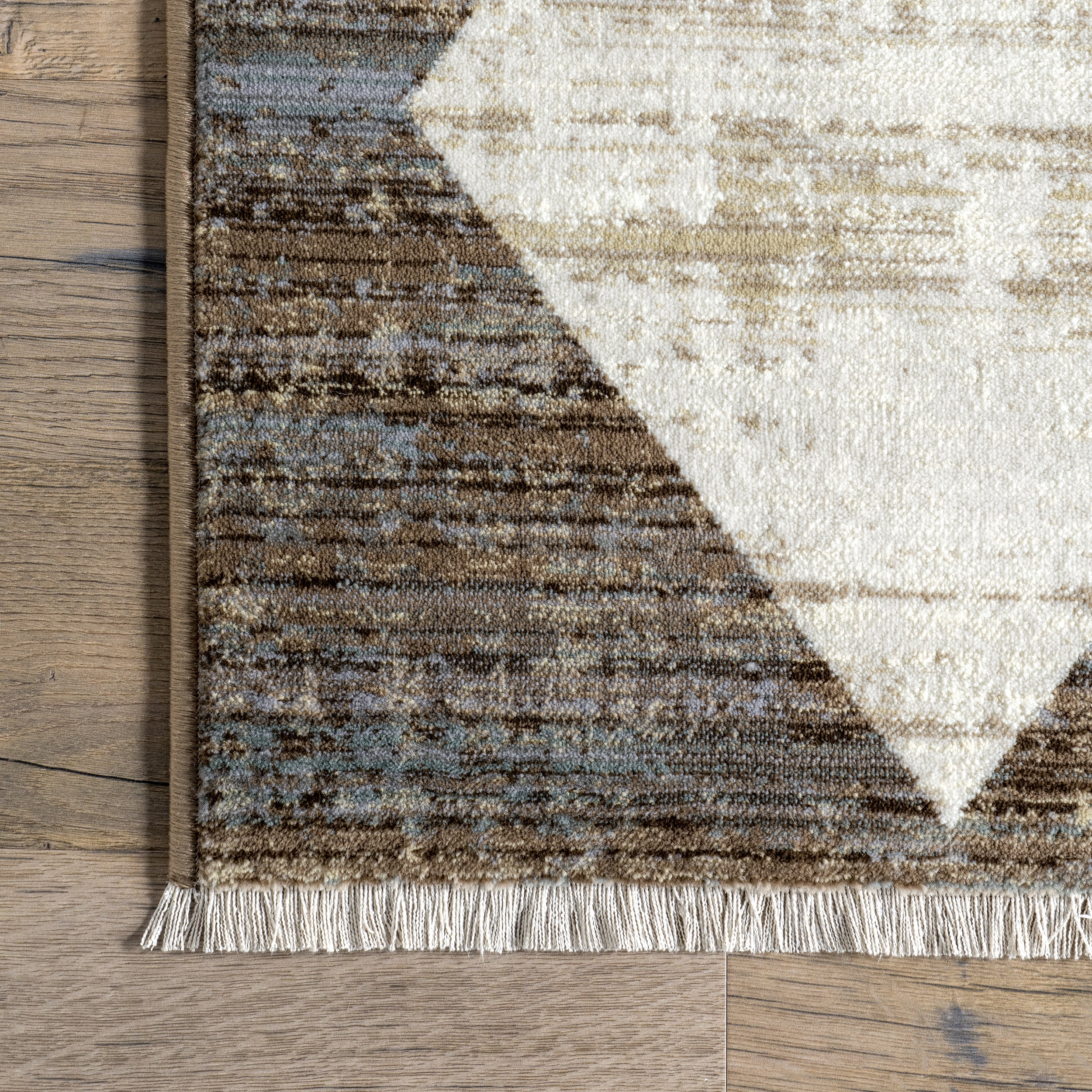 nuLOOM Meline Checkered Fringe Area Rug, 2' x 4' 4", Beige