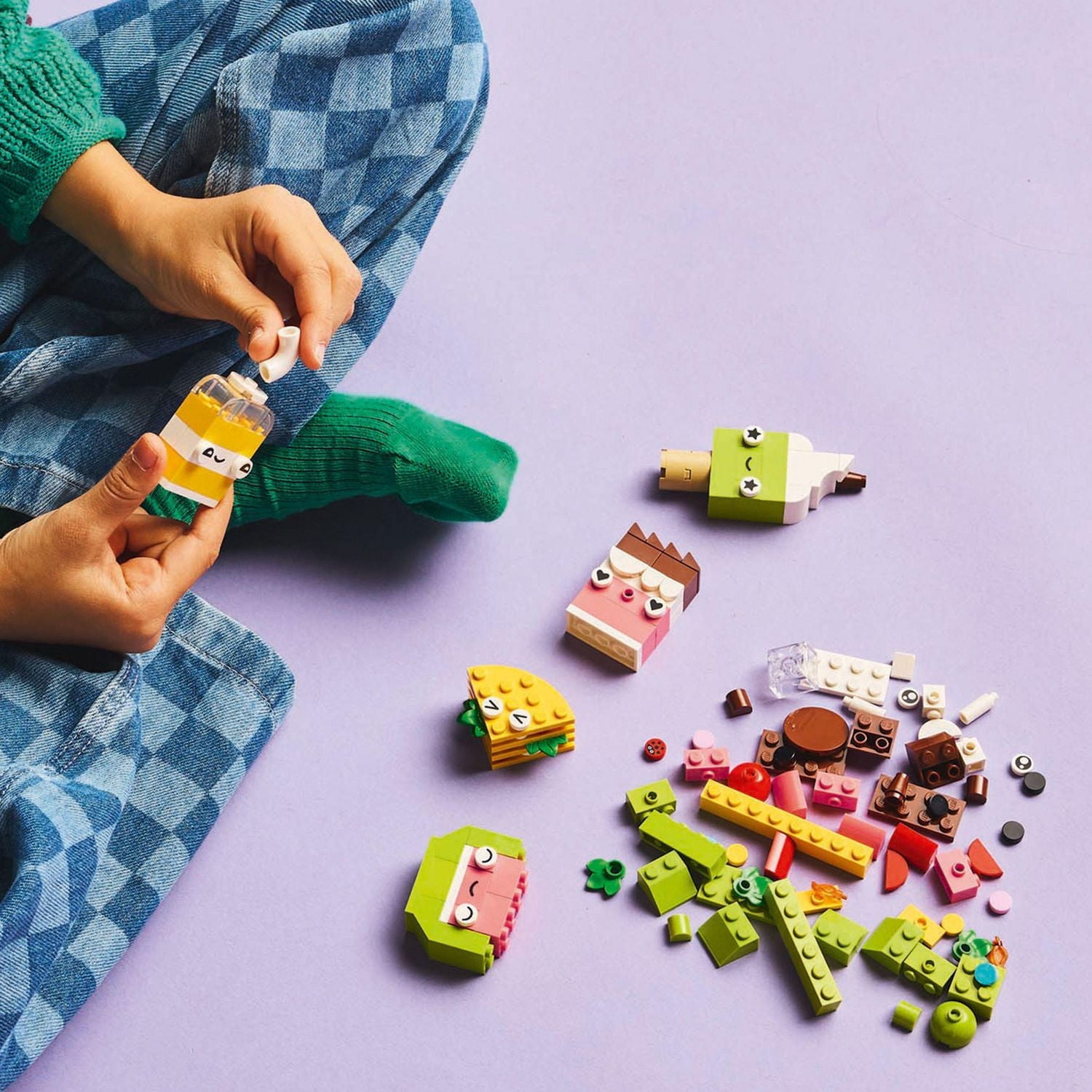 LEGO Classic Creative Food Friends Building Toy Set - Pretend Play Food for Kids, Boys and Girls, Ages 4+ - Learning and Educational Toy for Preschool - Gift Idea for Birthdays - 11039