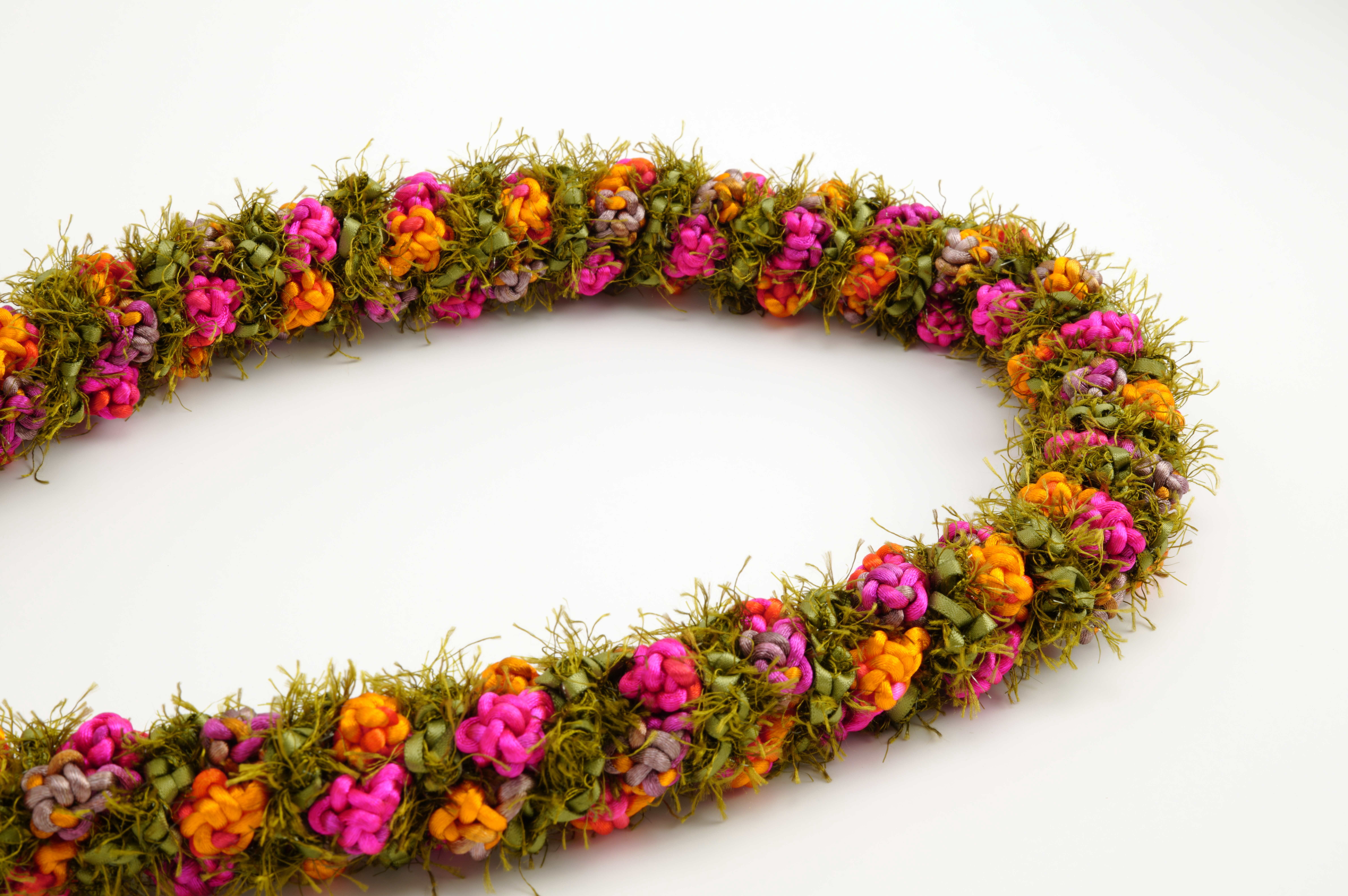 Funcraft Red & Brown Crochet Lei, 1 Each
