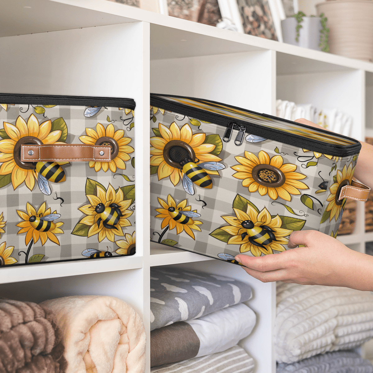 CURLYOOT Bee Fabric Storage Bins with Lids, Bee Floral Foldable Storage Boxes Washable Storage Cube, Closet Bedroom Home Organizer Containers with PU Leather Handles