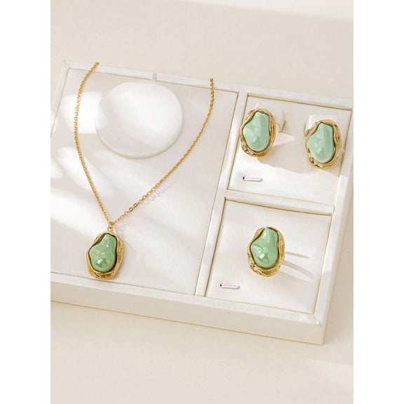 Goldtone Green Stone Irregular Shape Jewelry Set: Necklace, Earrings, Ring