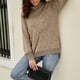 thumbnail image 3 of Blusa de mujer manga larga cuello alto ajuste casual blusa de puño de bloque de color caqui XL, 3 of 8
