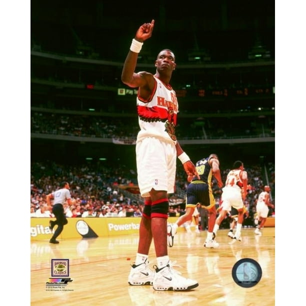 pic Dikembe Mutombo Shoes Size dikembe mutombo 1998 action photo print 16 x 20
