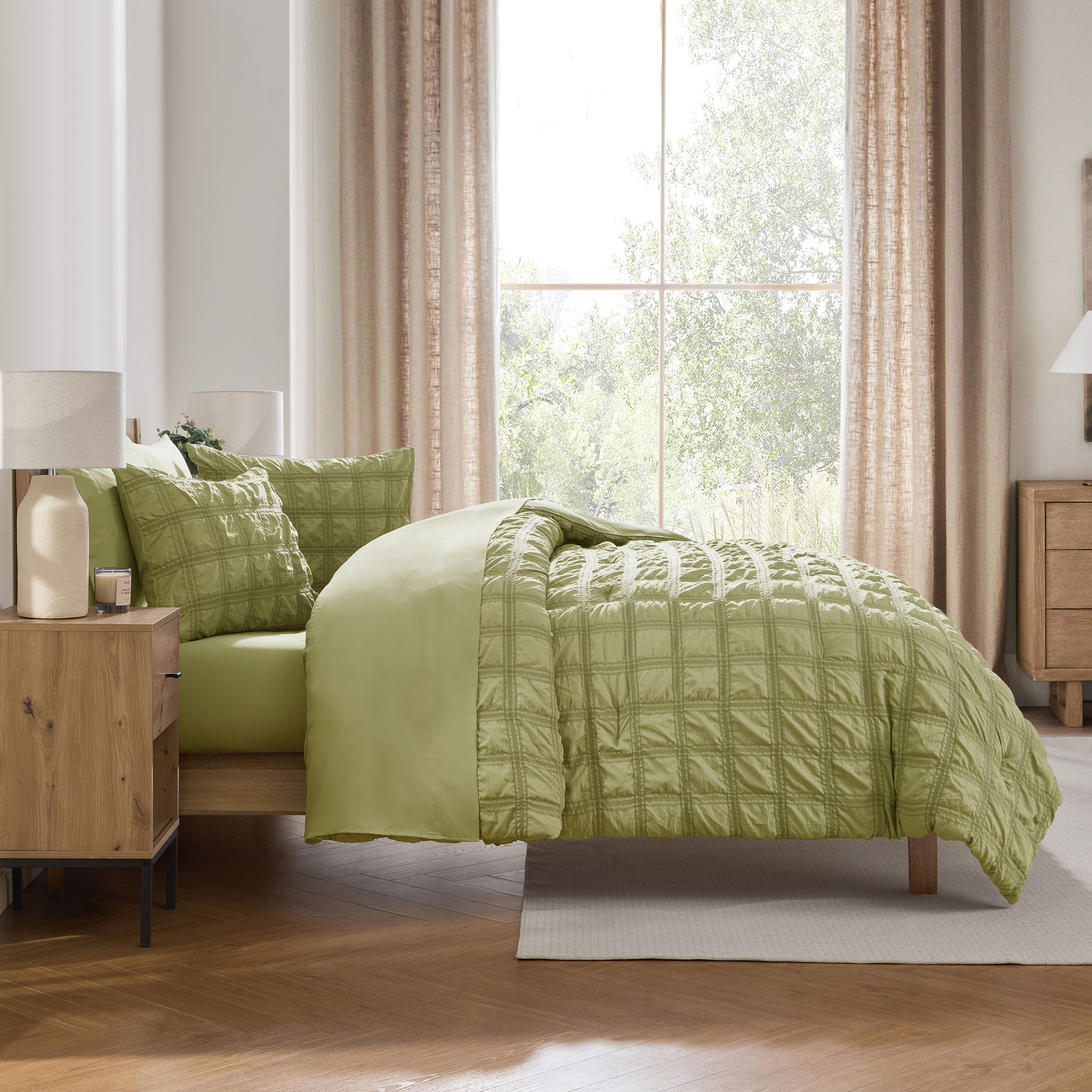 LammaLoe Queen Comforter Set, 7 Piece Seersucker Bed in a Bag, Bedding Comforter Set with Sheets, Modern Bed Set, Olive Green