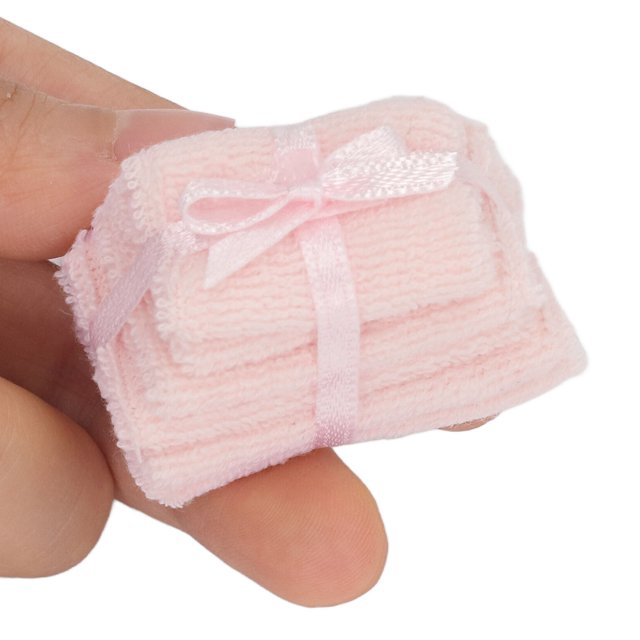 Miniature Bathroom Towels 1:12 Scale Dollhouse Decor Vivid Texture Versatile Usage Cloth Material