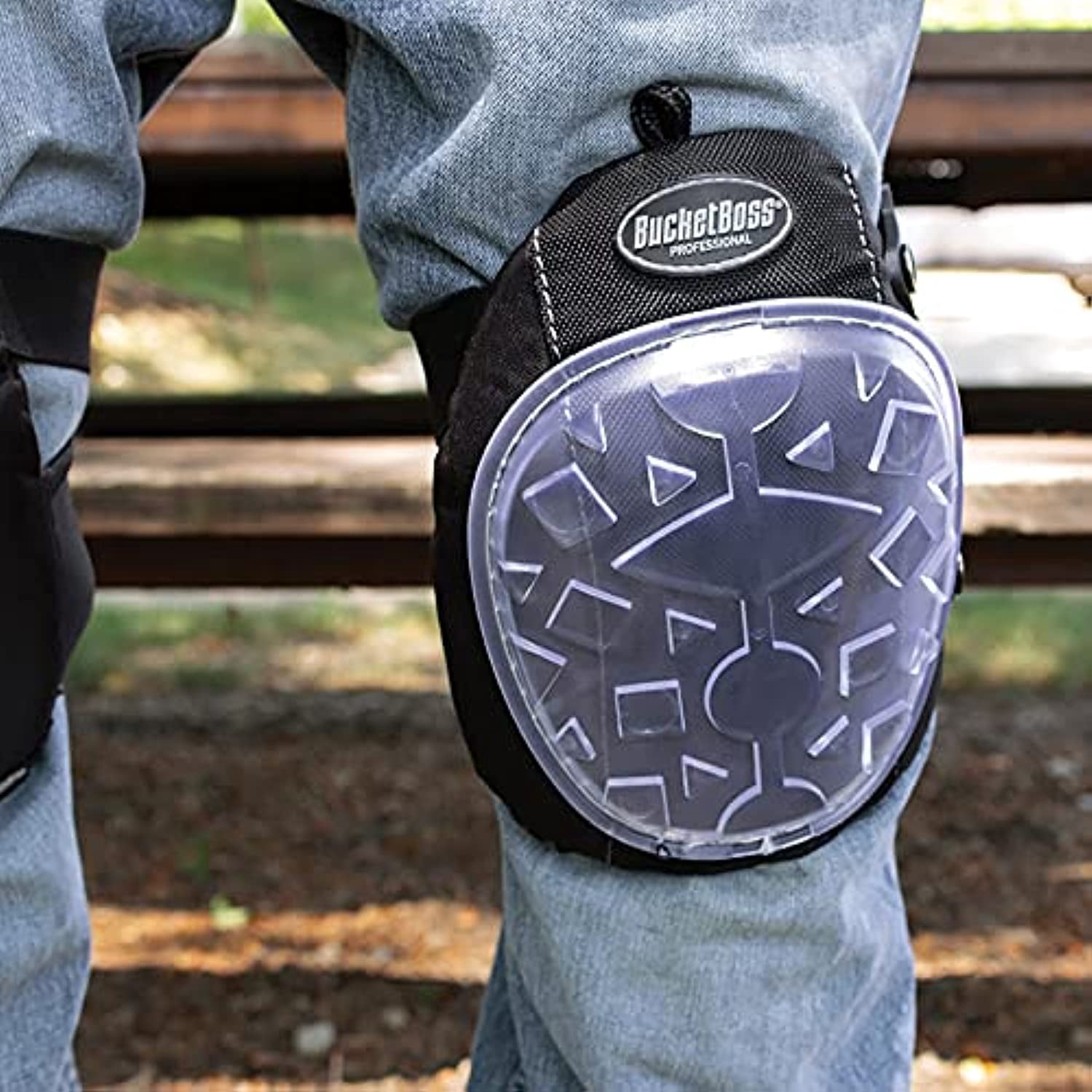 PULL R HOLDING CO LLC GelDome Hard Shell Kneepad 95100